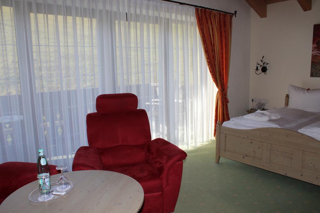 Hubertushof Hotel Garni 上施陶芬 外观 照片