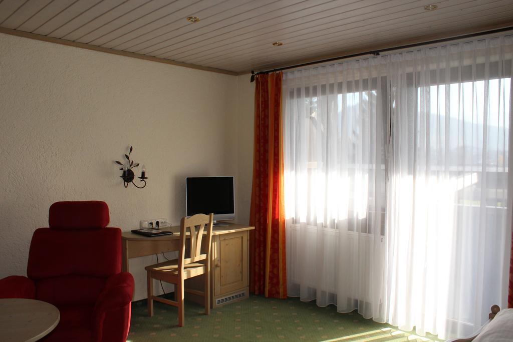 Hubertushof Hotel Garni 上施陶芬 外观 照片