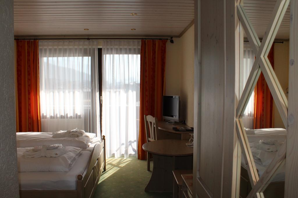 Hubertushof Hotel Garni 上施陶芬 外观 照片