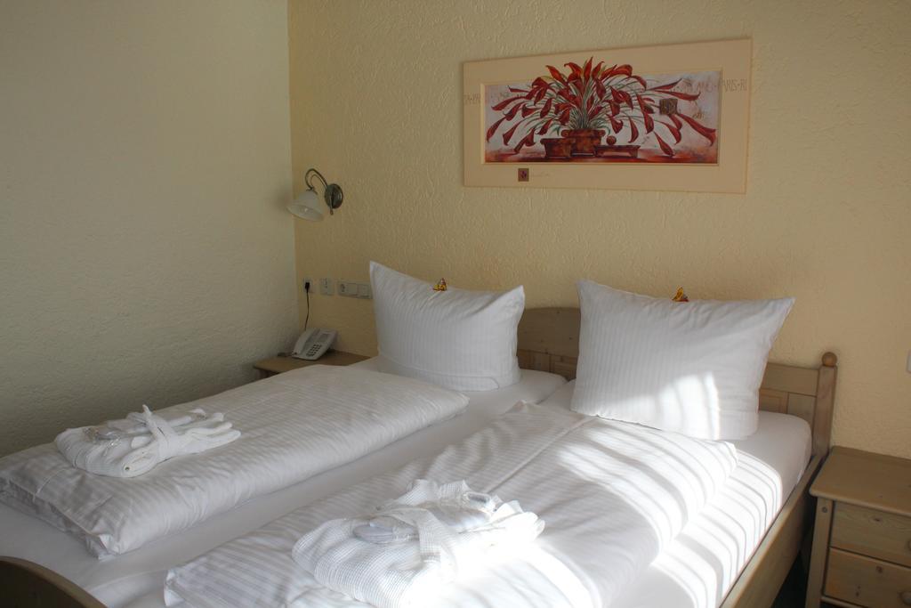 Hubertushof Hotel Garni 上施陶芬 客房 照片